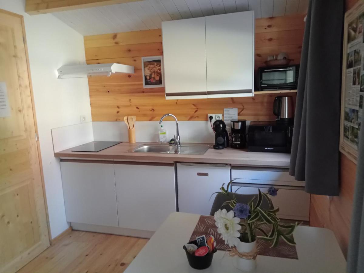 Chalet "Le Petit Olivier" Gites Appart 'Hotel L'Echappee Belle D'Aubenas Logement 2 Sur 3 Dış mekan fotoğraf