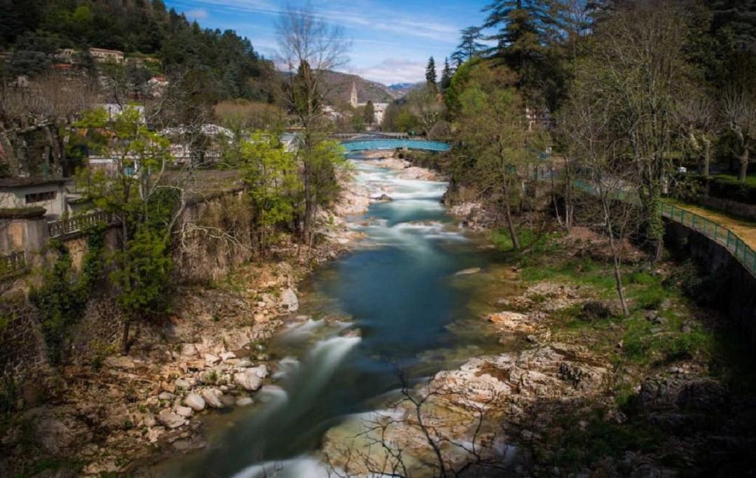 Chalet "Le Petit Olivier" Gites Appart 'Hotel L'Echappee Belle D'Aubenas Logement 2 Sur 3 Dış mekan fotoğraf